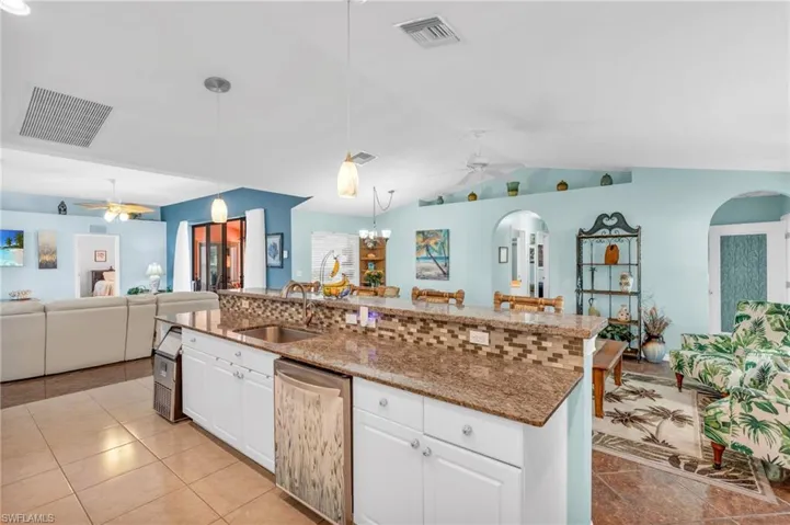 2910 NW 7th  PL, Cape Coral, FL 33993
