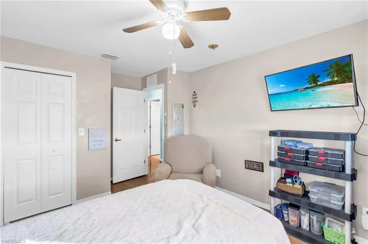 2910 NW 7th  PL, Cape Coral, FL 33993