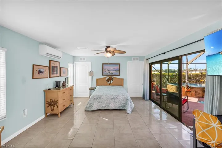 2910 NW 7th  PL, Cape Coral, FL 33993