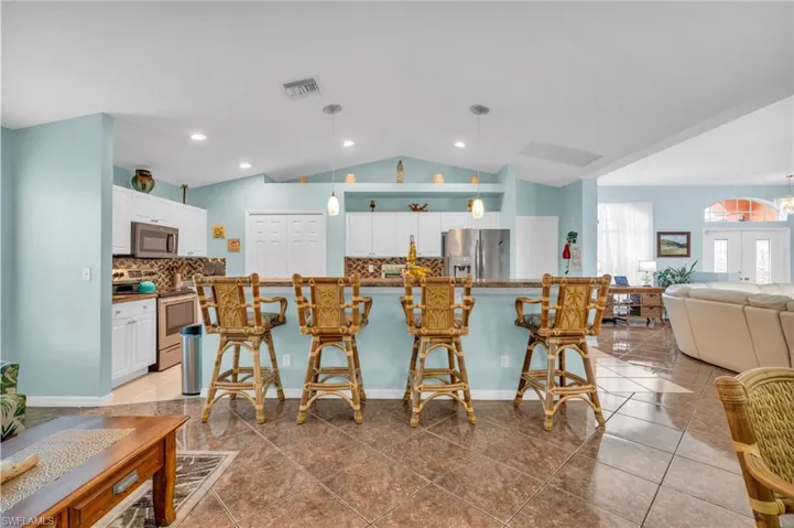 2910 NW 7th  PL, Cape Coral, FL 33993