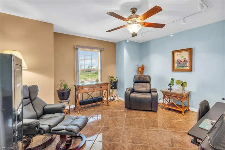 2910 NW 7th  PL, Cape Coral, FL 33993