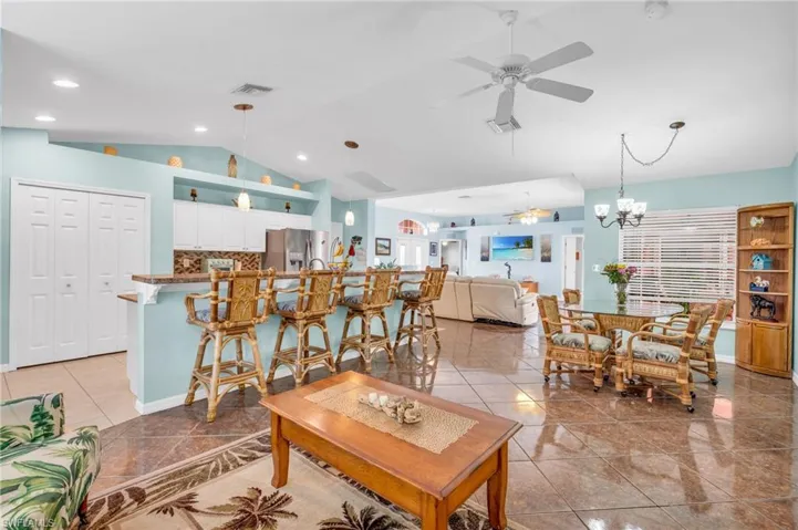 2910 NW 7th  PL, Cape Coral, FL 33993