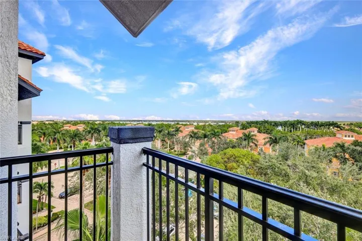 10733 Mirasol Dr 607, Miromar Lakes, Florida 33913