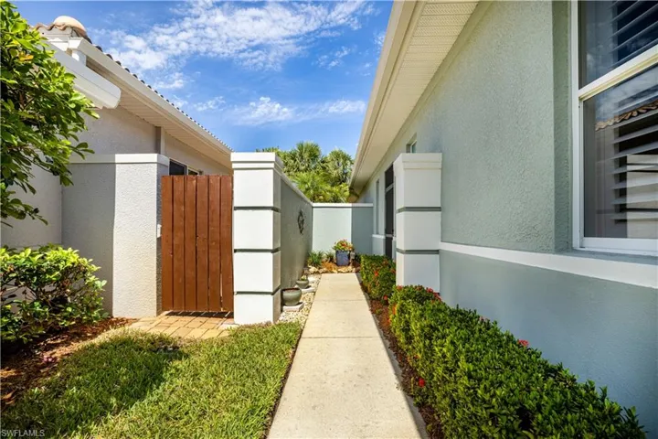 9350  Trieste  DR, Fort Myers, FL 33913