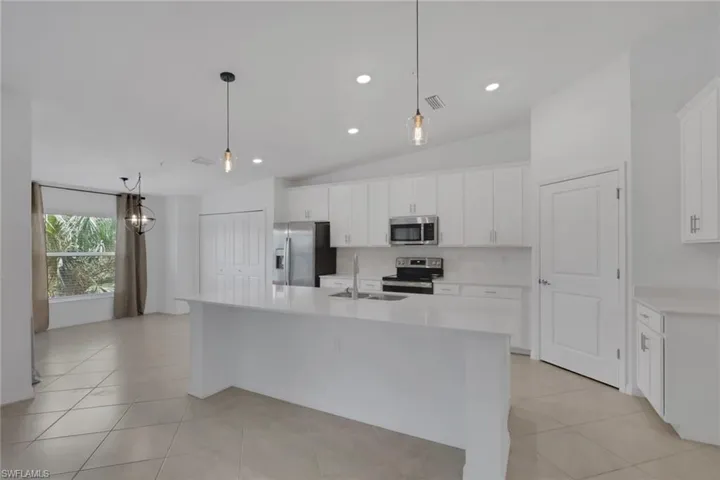 6031 Ellerston Way 1925, Immokalee, Florida 34142