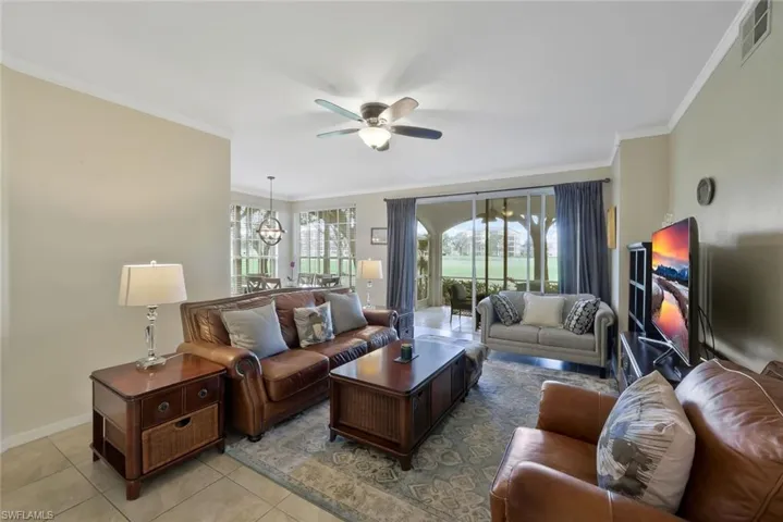 93  Silver Oaks  CIR, Naples, FL 34119