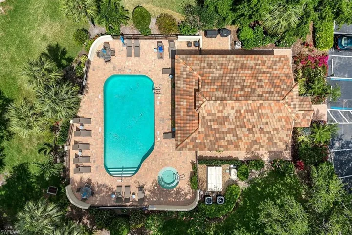 93  Silver Oaks  CIR, Naples, FL 34119
