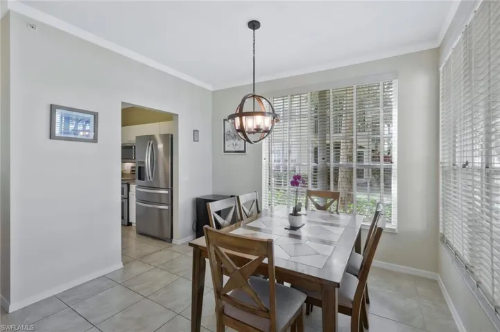93  Silver Oaks  CIR, Naples, FL 34119