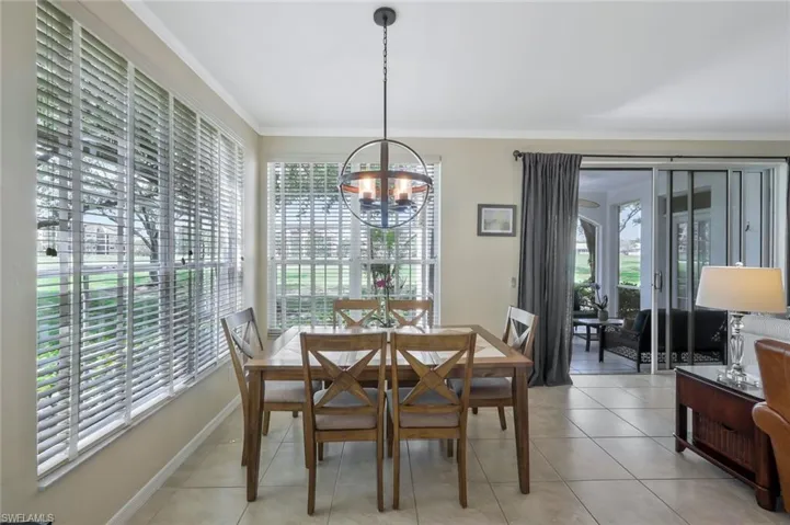93  Silver Oaks  CIR, Naples, FL 34119