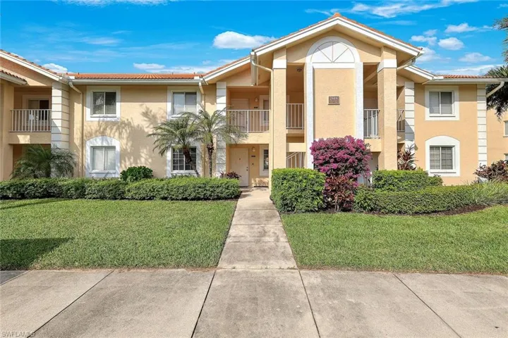 Lovely curb appeal, approaching your first floor condo