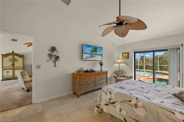 943 NE 23rd  AVE, Cape Coral, FL 33909