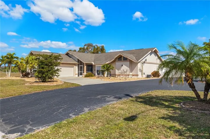 943 NE 23rd  AVE, Cape Coral, FL 33909