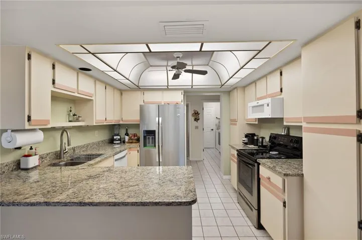 943 NE 23rd  AVE, Cape Coral, FL 33909