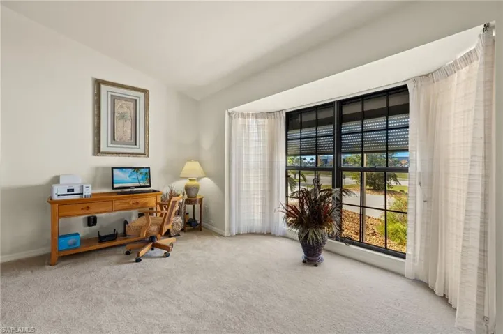 943 NE 23rd  AVE, Cape Coral, FL 33909