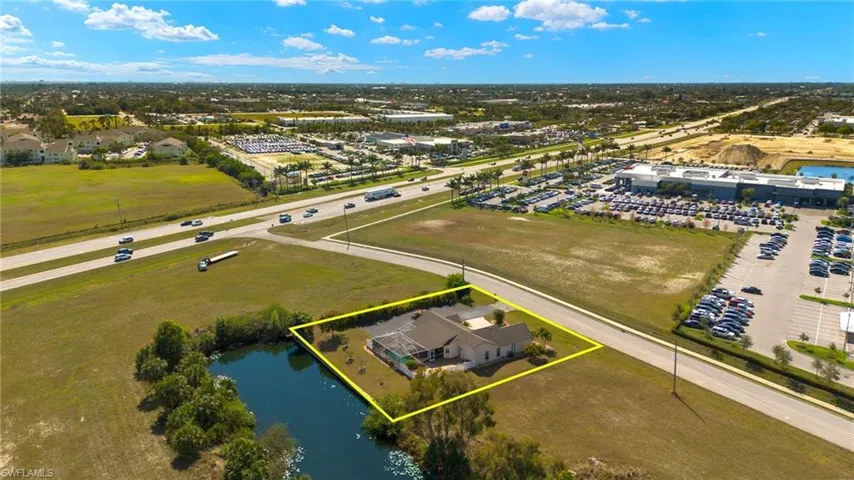 943 NE 23rd  AVE, Cape Coral, FL 33909