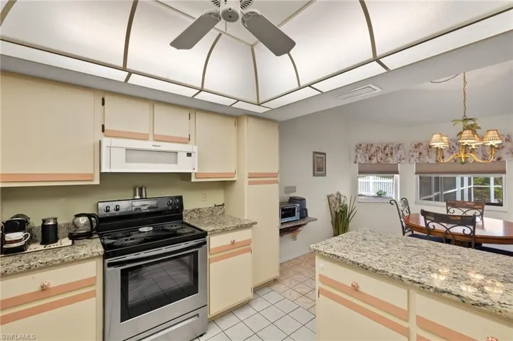 943 NE 23rd  AVE, Cape Coral, FL 33909