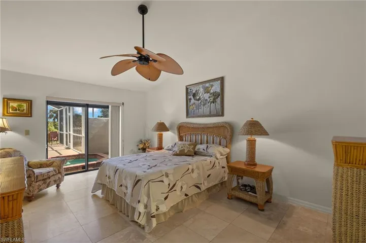 943 NE 23rd  AVE, Cape Coral, FL 33909