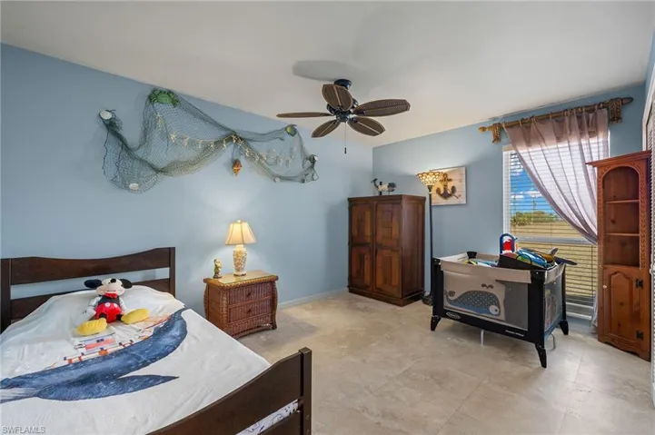 943 NE 23rd  AVE, Cape Coral, FL 33909