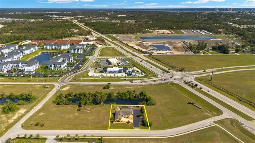 943 NE 23rd  AVE, Cape Coral, FL 33909