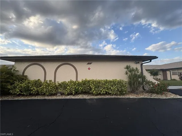 619 SE 47th  ST, Cape Coral, FL 33904