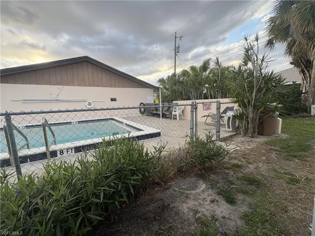 619 SE 47th  ST, Cape Coral, FL 33904