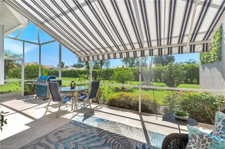 Spacious Lanai