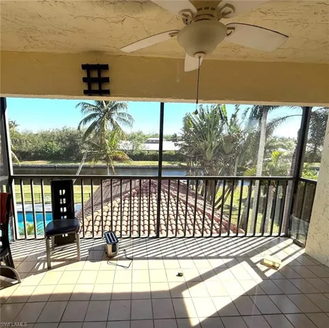 700 Valley Stream Dr # 303, Naples, Florida 34113