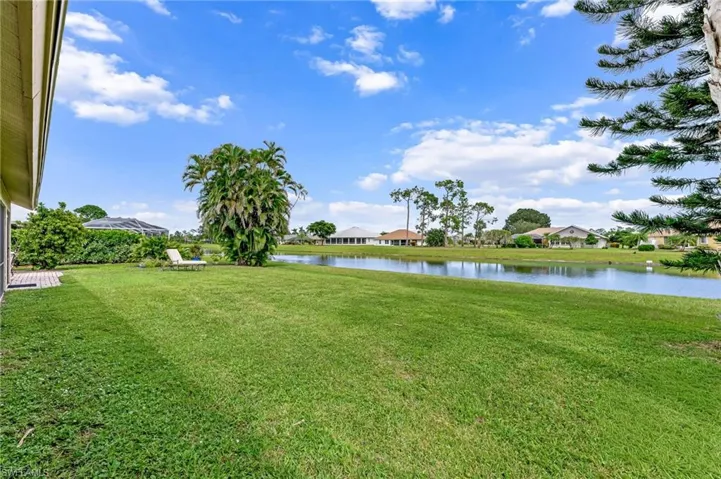 LARGE YARD FOR POOL/SPA