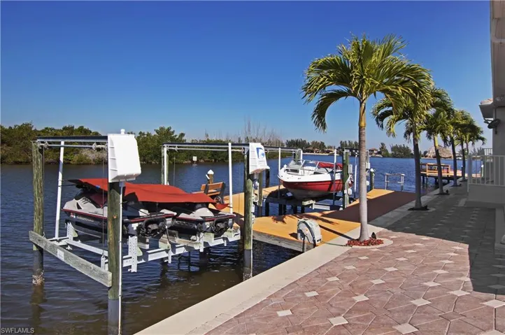 4323 Nw 24th Ter, Cape Coral, Florida 33993