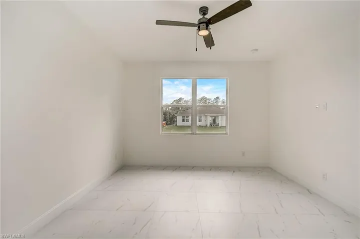 6110  Laurelwood  DR, Fort Myers, FL 33905