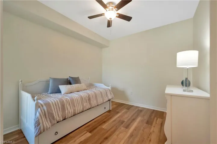 Den/office/guest room