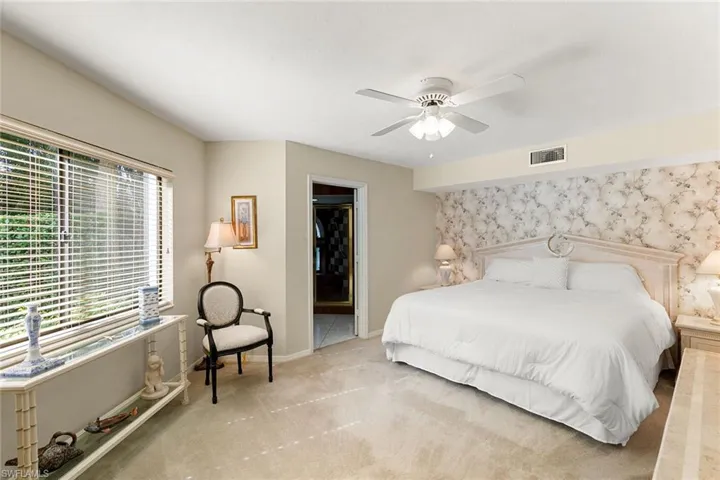 592  Beachwalk  CIR, Naples, FL 34108