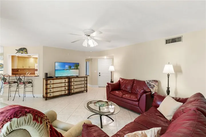 592  Beachwalk  CIR, Naples, FL 34108