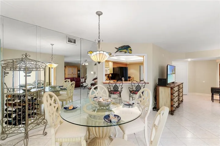 592  Beachwalk  CIR, Naples, FL 34108