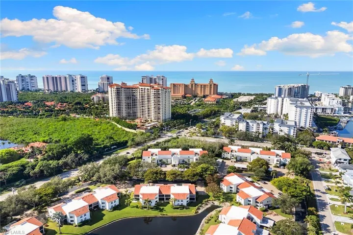 592  Beachwalk  CIR, Naples, FL 34108