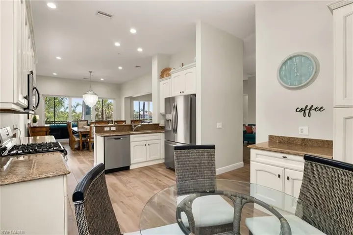 9243  Tesoro  LN, Naples, FL 34114