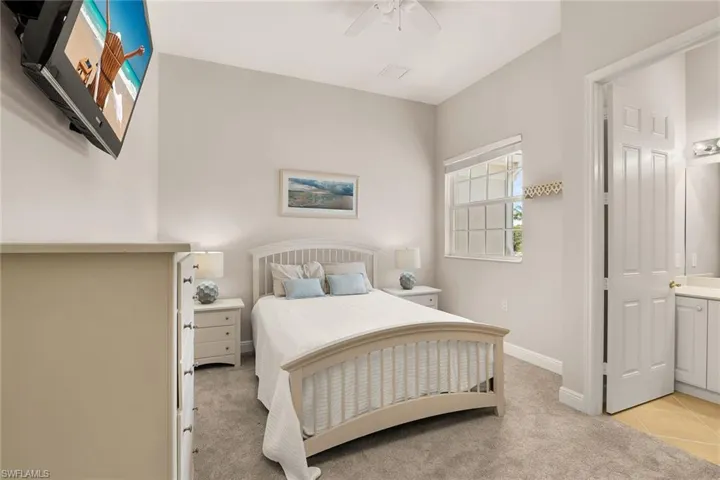 9243  Tesoro  LN, Naples, FL 34114