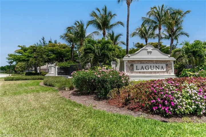 9243  Tesoro  LN, Naples, FL 34114