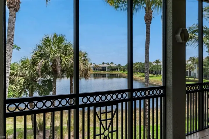 9243  Tesoro  LN, Naples, FL 34114