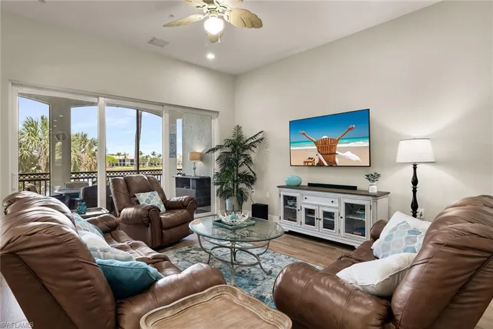 9243  Tesoro  LN, Naples, FL 34114