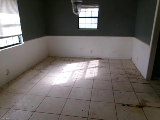 902 Poinsettia Ave, Lehigh Acres, Florida 33972
