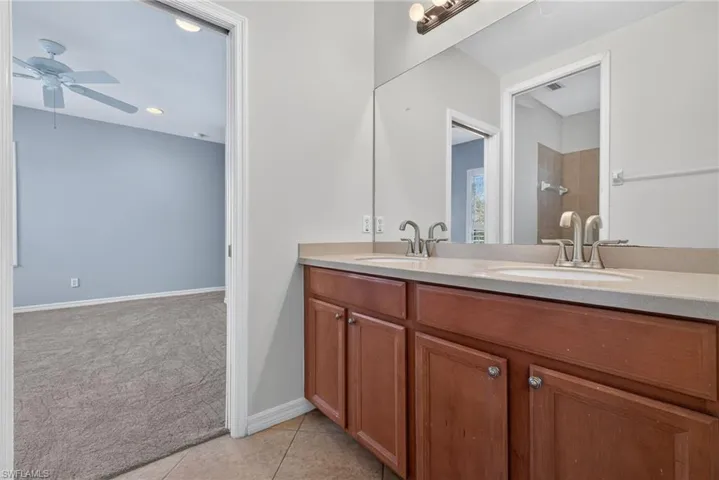 12144 Ledgewood Cir, Fort Myers, Florida 33913
