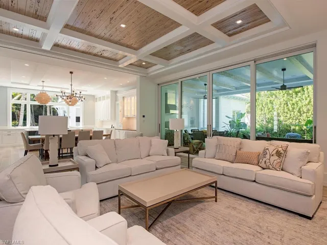 225 4th Ave N, Naples, Florida 34102