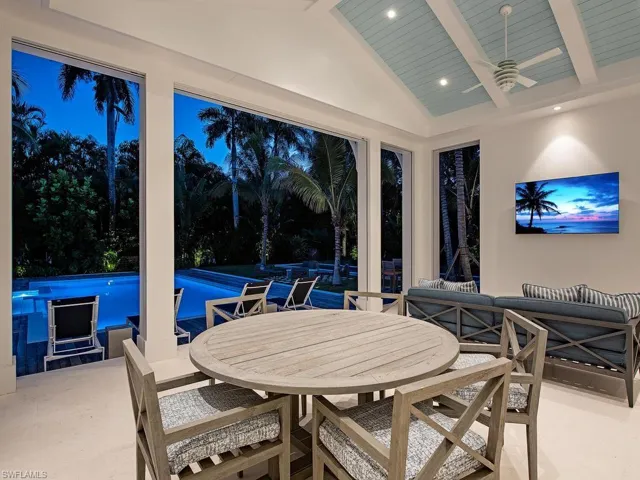 225 4th Ave N, Naples, Florida 34102