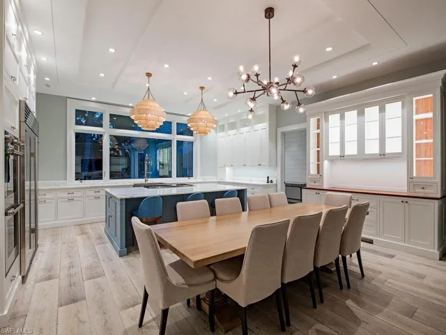 225 4th Ave N, Naples, Florida 34102