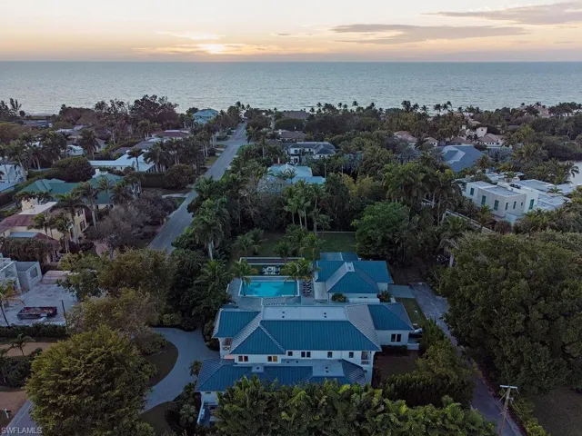 225 4th Ave N, Naples, Florida 34102