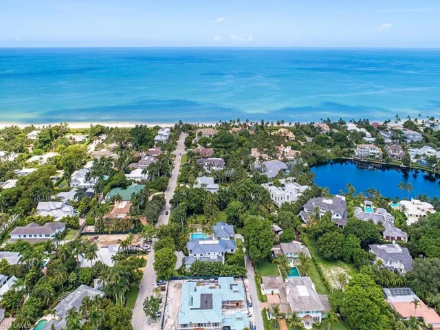 225 4th Ave N, Naples, Florida 34102