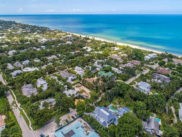 225 4th Ave N, Naples, Florida 34102