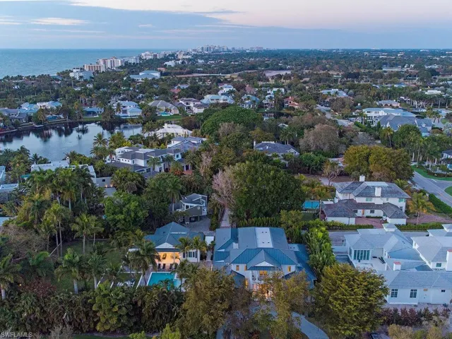 225 4th Ave N, Naples, Florida 34102