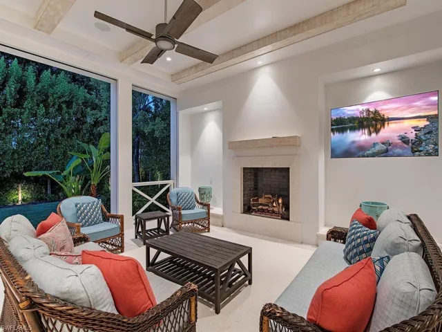 225 4th Ave N, Naples, Florida 34102
